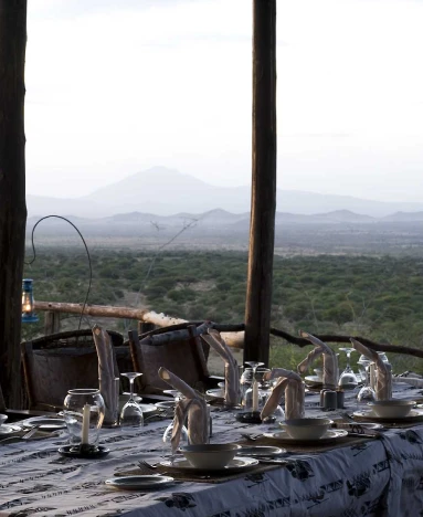 Kambi ya tembo dining