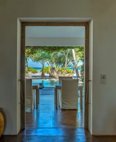 Uzuri Villa scene